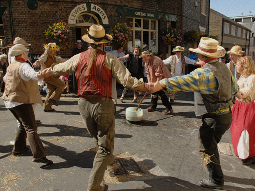 Dwile Flonking- the ancient English sport you play while hammered