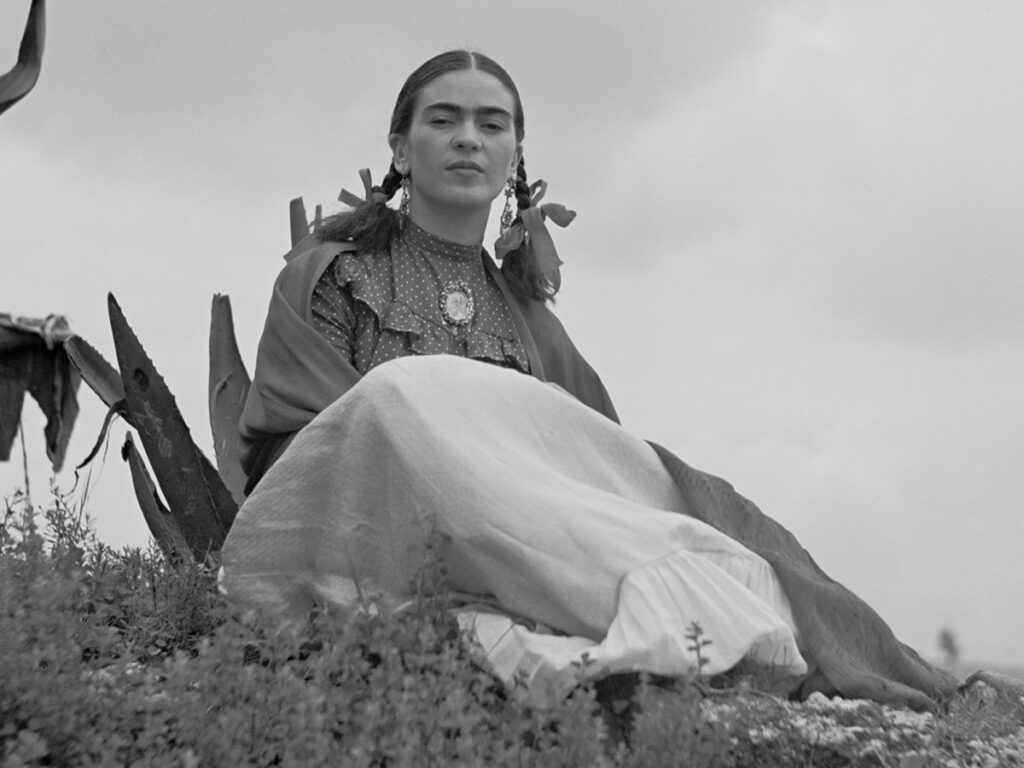 Frida Kahlo - Painter - 1937