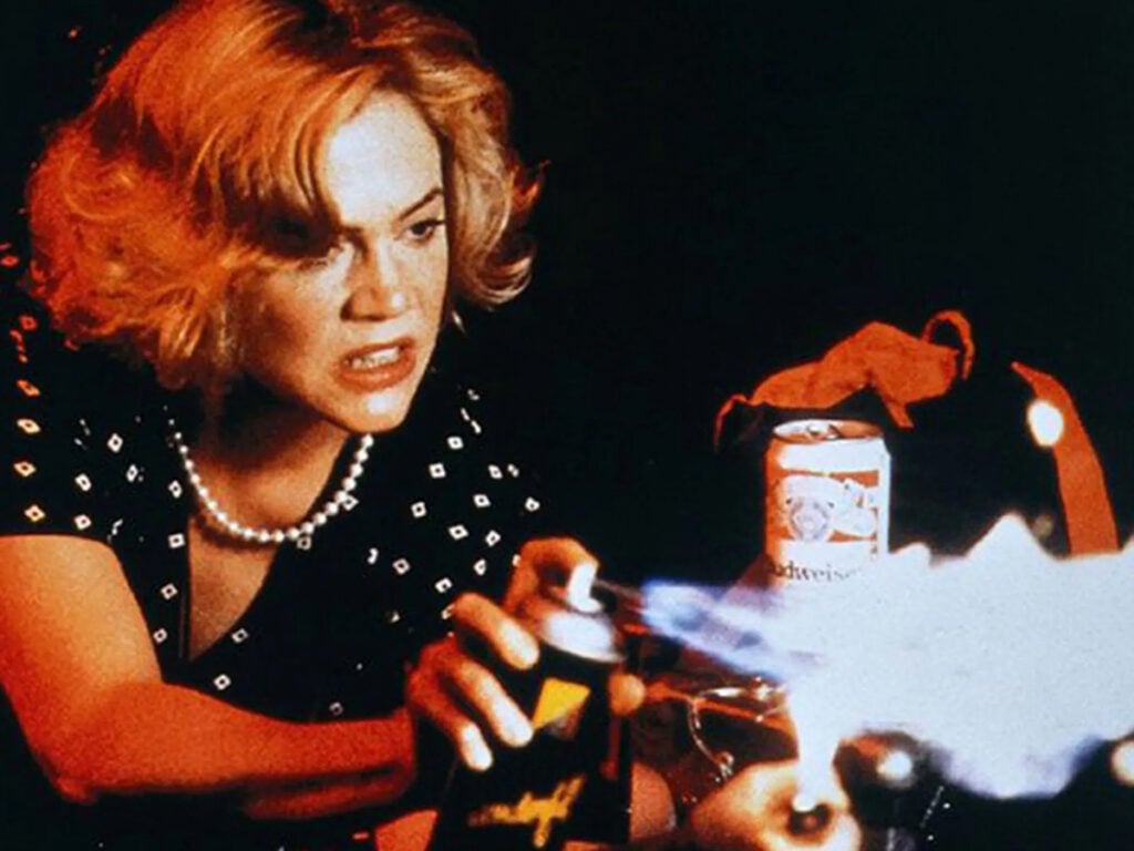 'Serial Mom' - Murder with an iron poker - John Waters