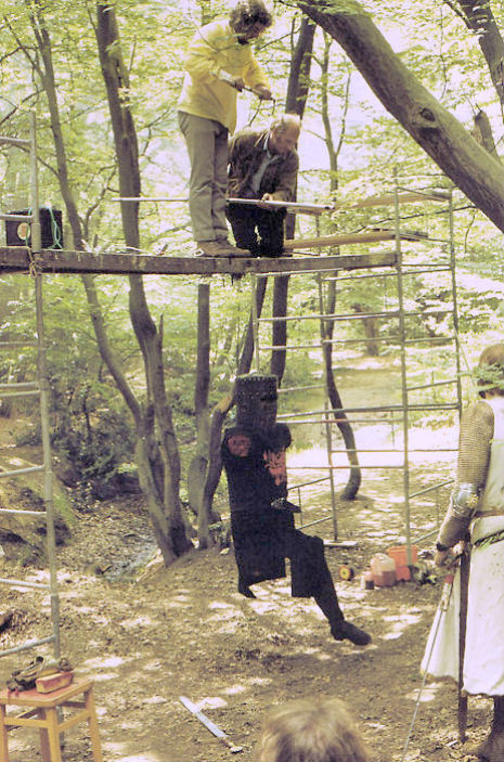 002monty.jpg