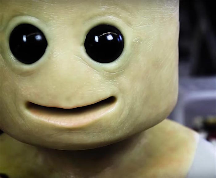 003creepyfig.jpg