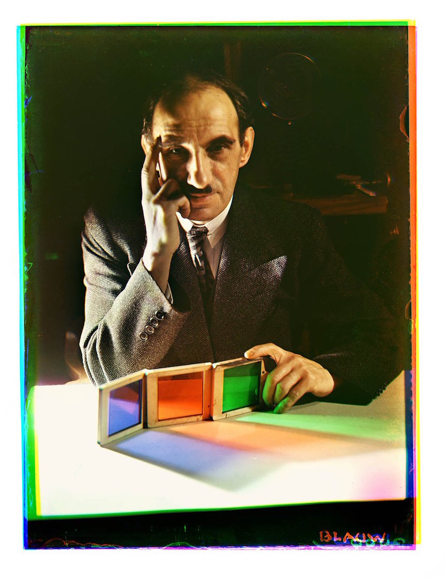 003threecolor.jpg