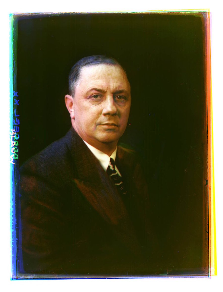 004threecolor.jpg