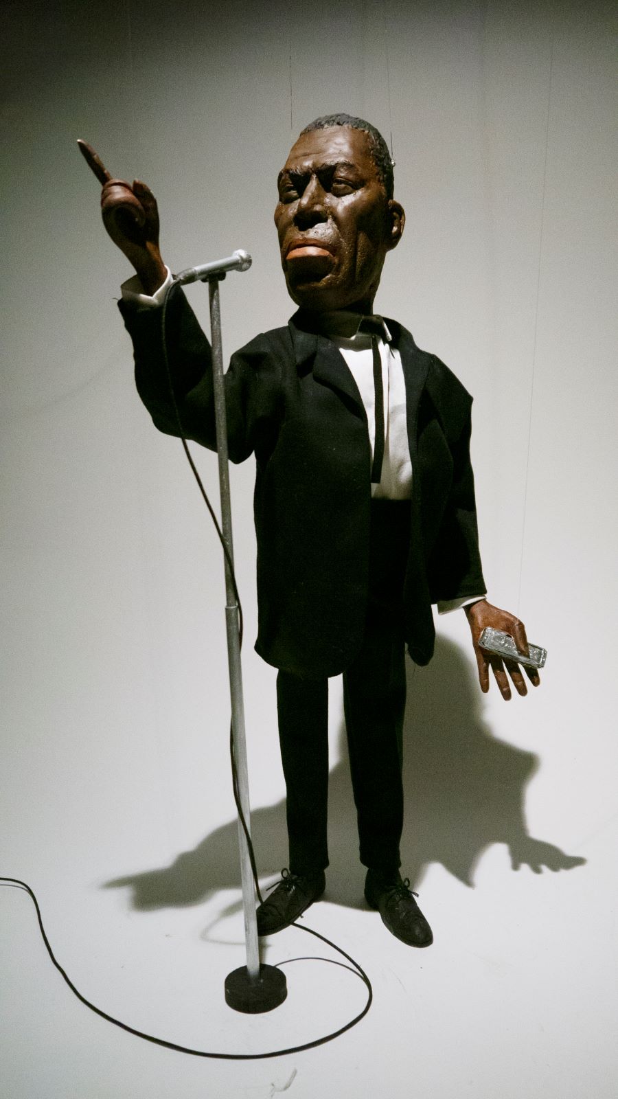 HOWLIN_WOLF