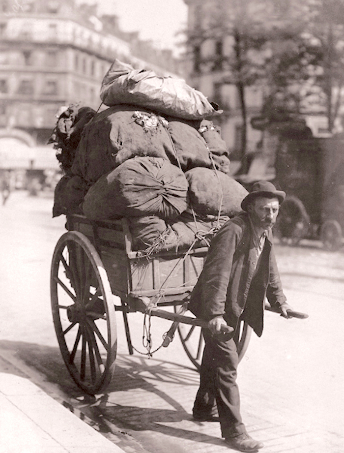 0/Users/nicolablack/Desktop/017AtgetEclipse1912.jpg16atgetragscollector1899.jpg