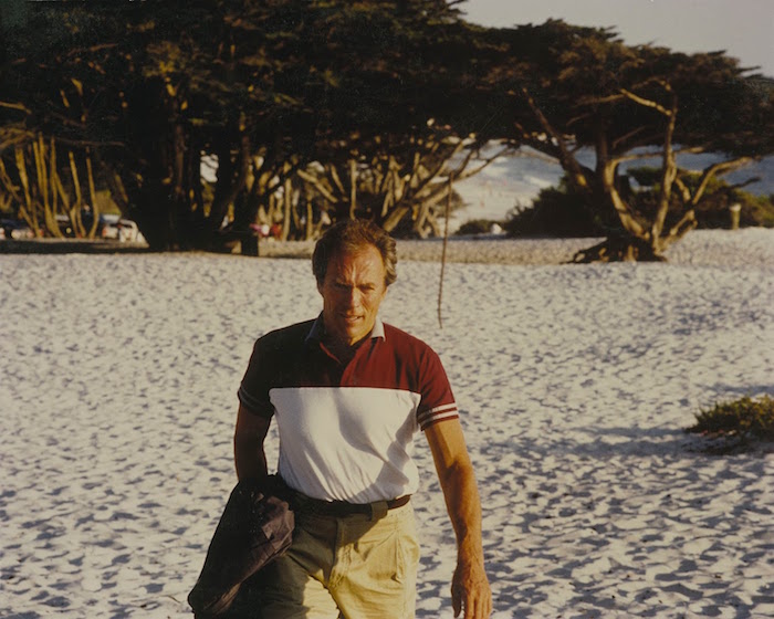 022onbeachyce.jpg