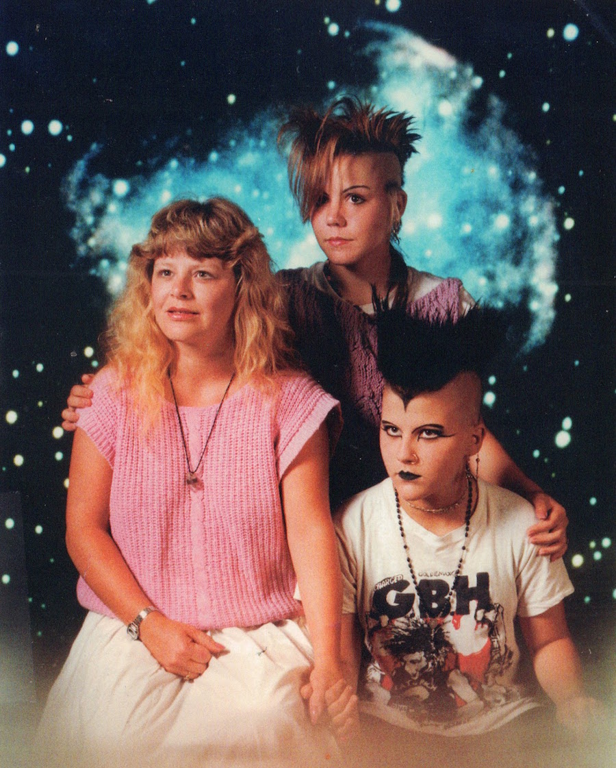 07fampix.jpg