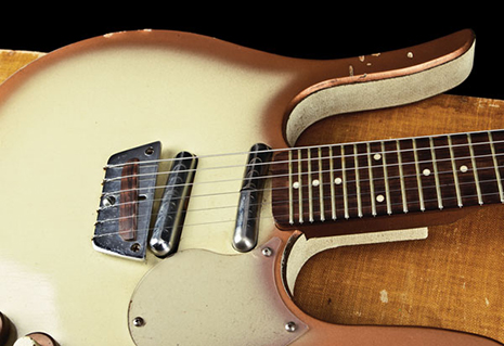 Guitarlin Close-up