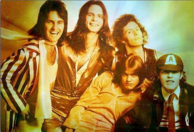 Glamtastic footage of AC/DC *before* Bon Scott