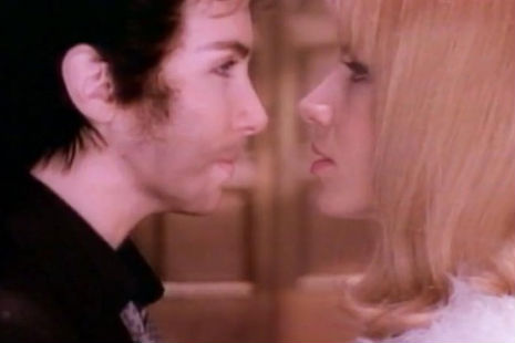 annie_lennox_whose