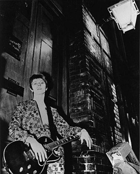 bowie_stardust_05