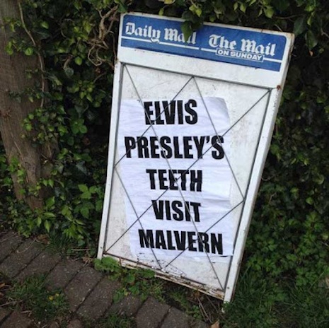 Elvis' teeth