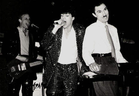 Les Bohem playing behind the Mael Brothers. Note Ron's smile.
