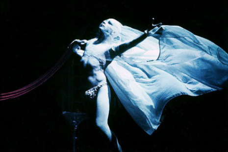 Lindsay_Kemp_Flowers