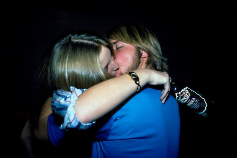 kissing_scot_sothern_1975