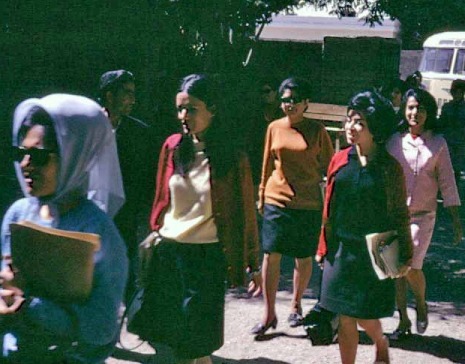 girlsatuni1967