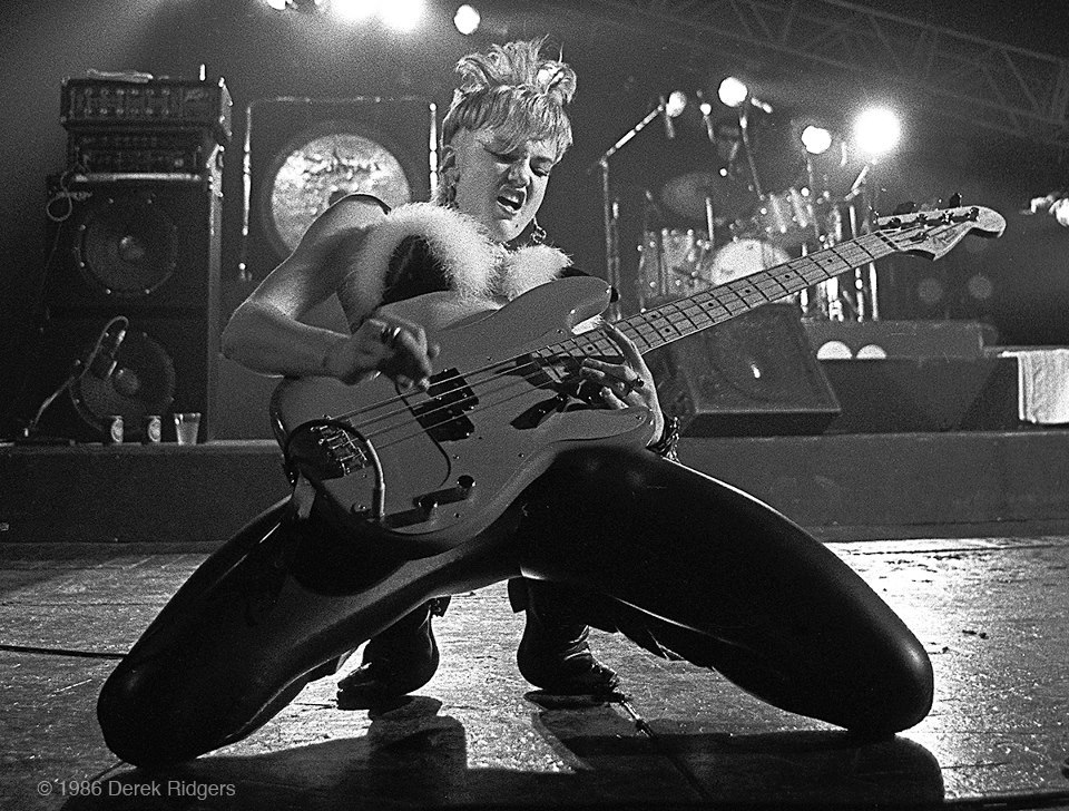 Fur Dixon Bass