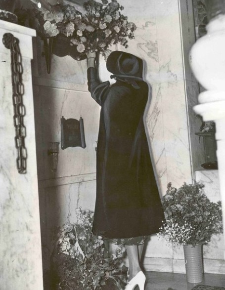 ladyinblack